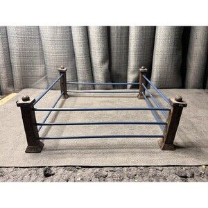 Shrek 2 Flying Wrestling Ring Only DreamWorks Toy FLAW Read Descr